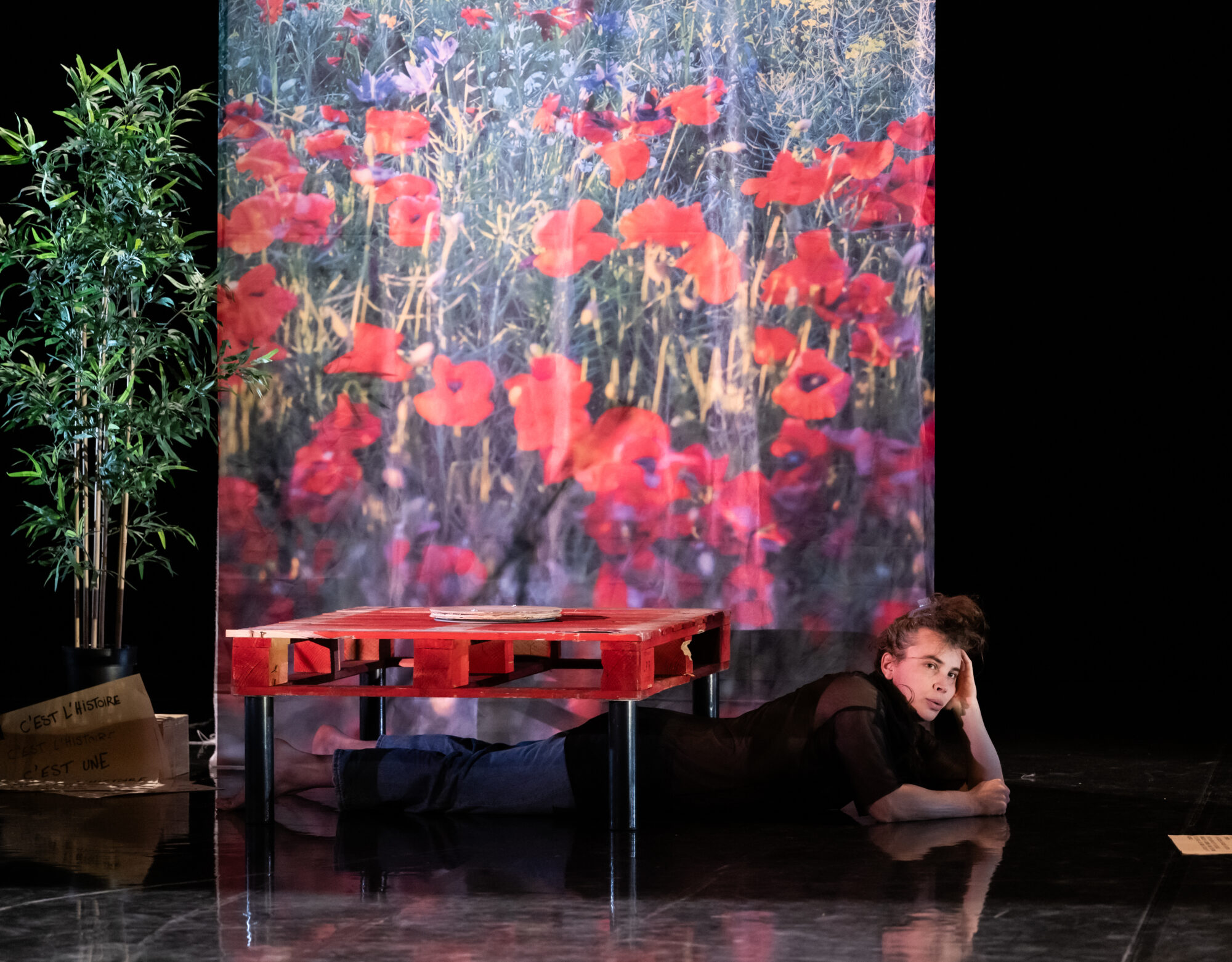 Eve Magot danse Jardin Futur / Club Sabotage