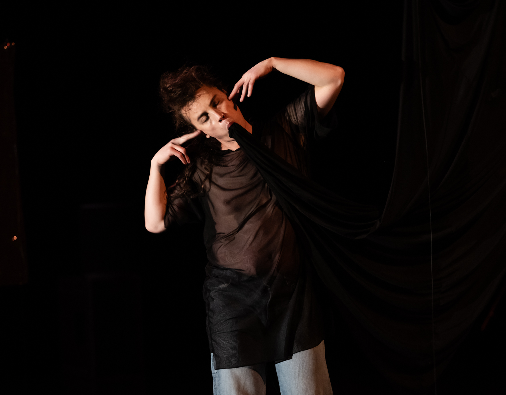 Eve Magot dans Jardin Futur / Club Sabotage